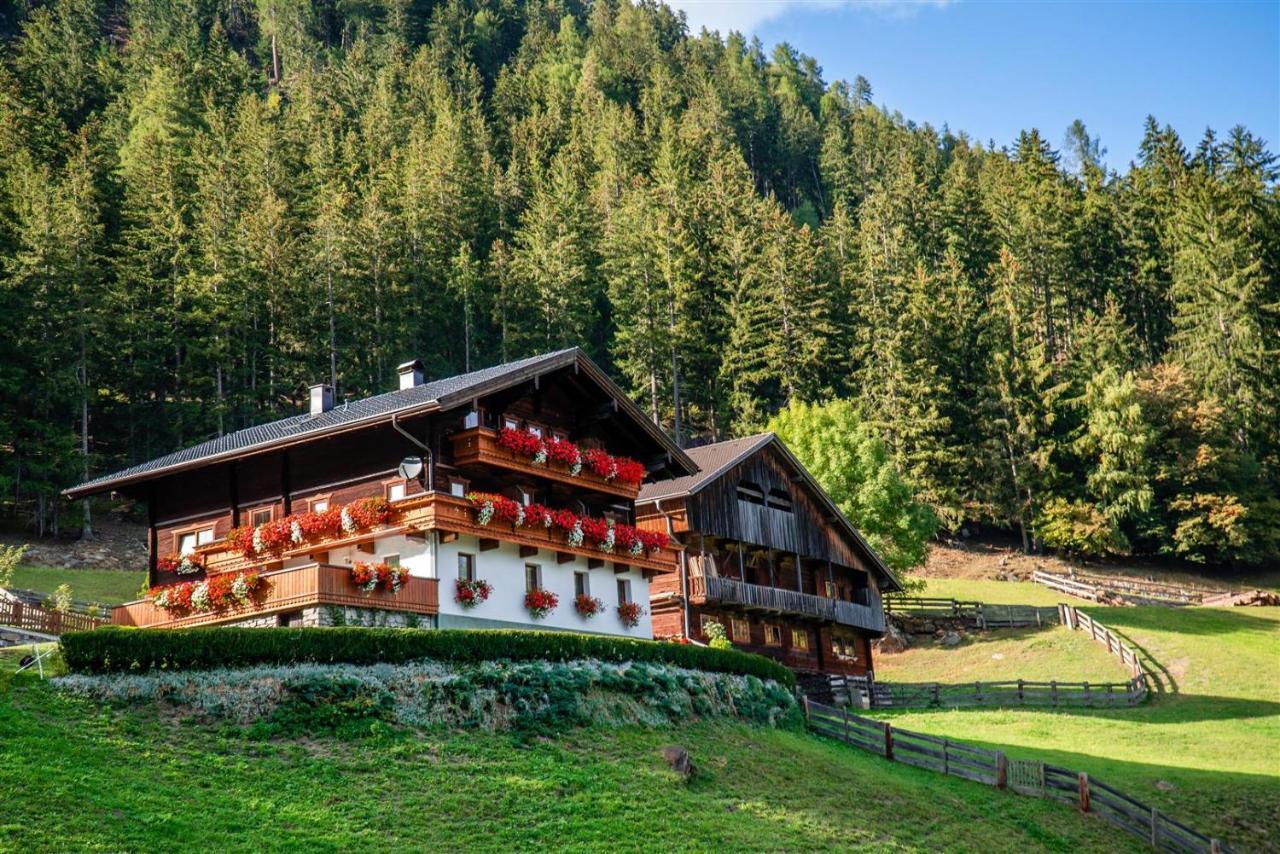 Zoeschgenhof Apartment Матрей ин Остирол Екстериор снимка